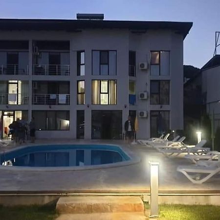 Vila Hercules Dubova Luaran gambar