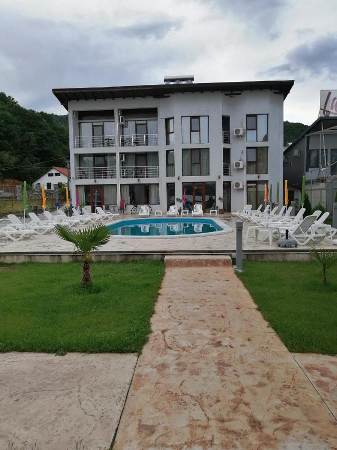 Vila Hercules Dubova Luaran gambar