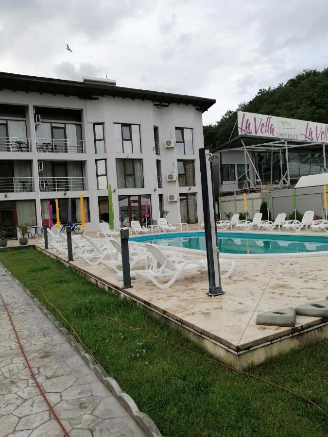 Vila Hercules Dubova Luaran gambar