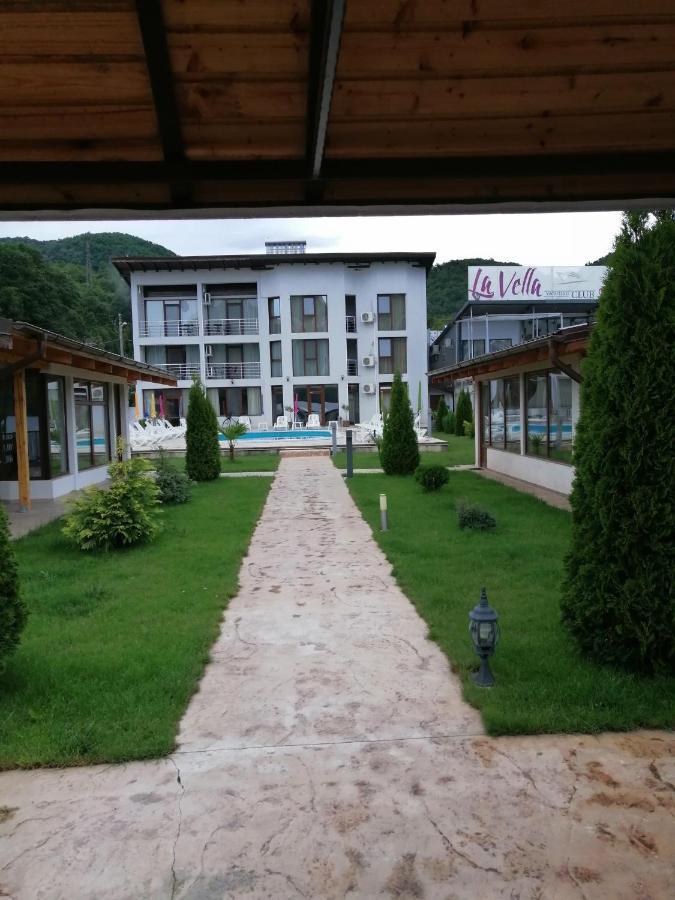 Vila Hercules Dubova Luaran gambar