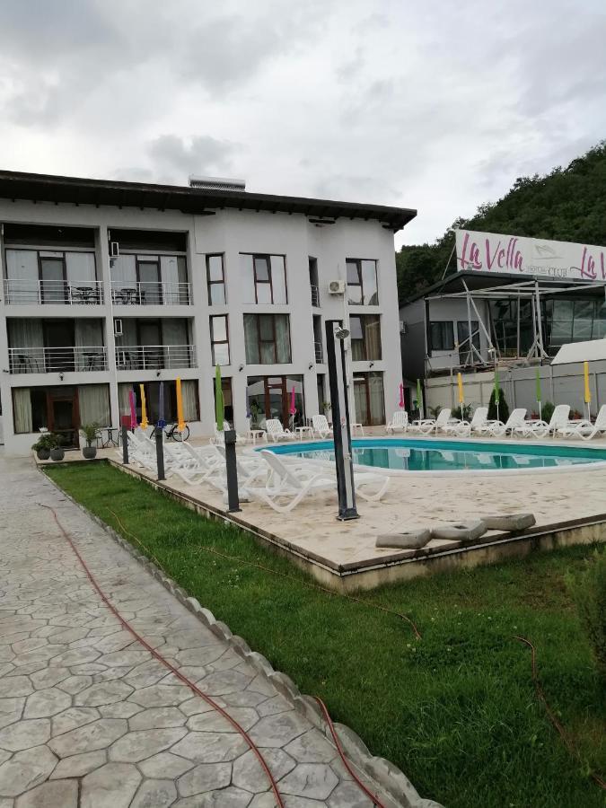 Vila Hercules Dubova Luaran gambar